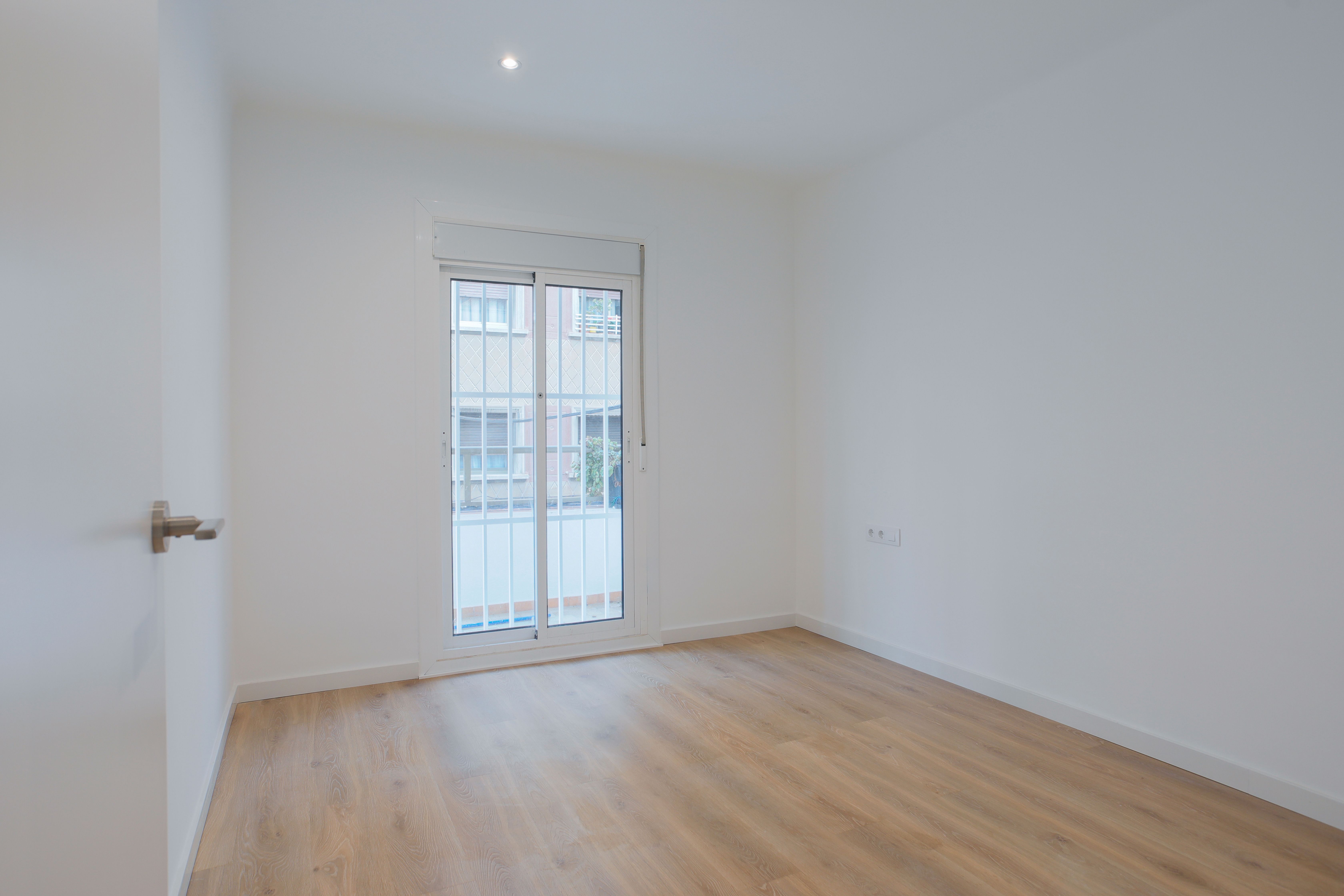 Bedroom of Flat for sale in L'Hospitalet de Llobregat  with Heating and Terrace