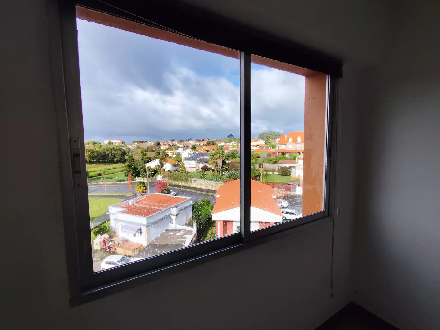 Exterior view of Flat for sale in Oleiros  with Furnished
