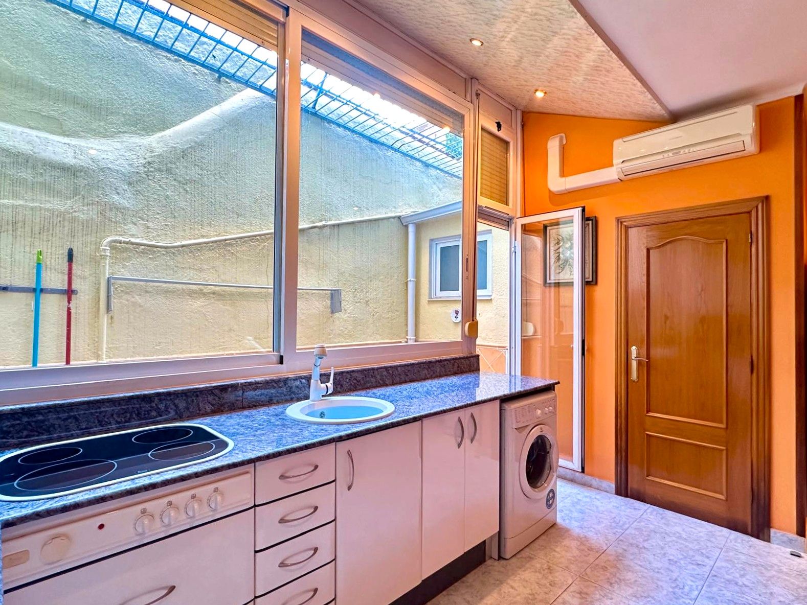 Cocina de Planta baja en venta en La Garriga con Aire acondicionado y Calefacción