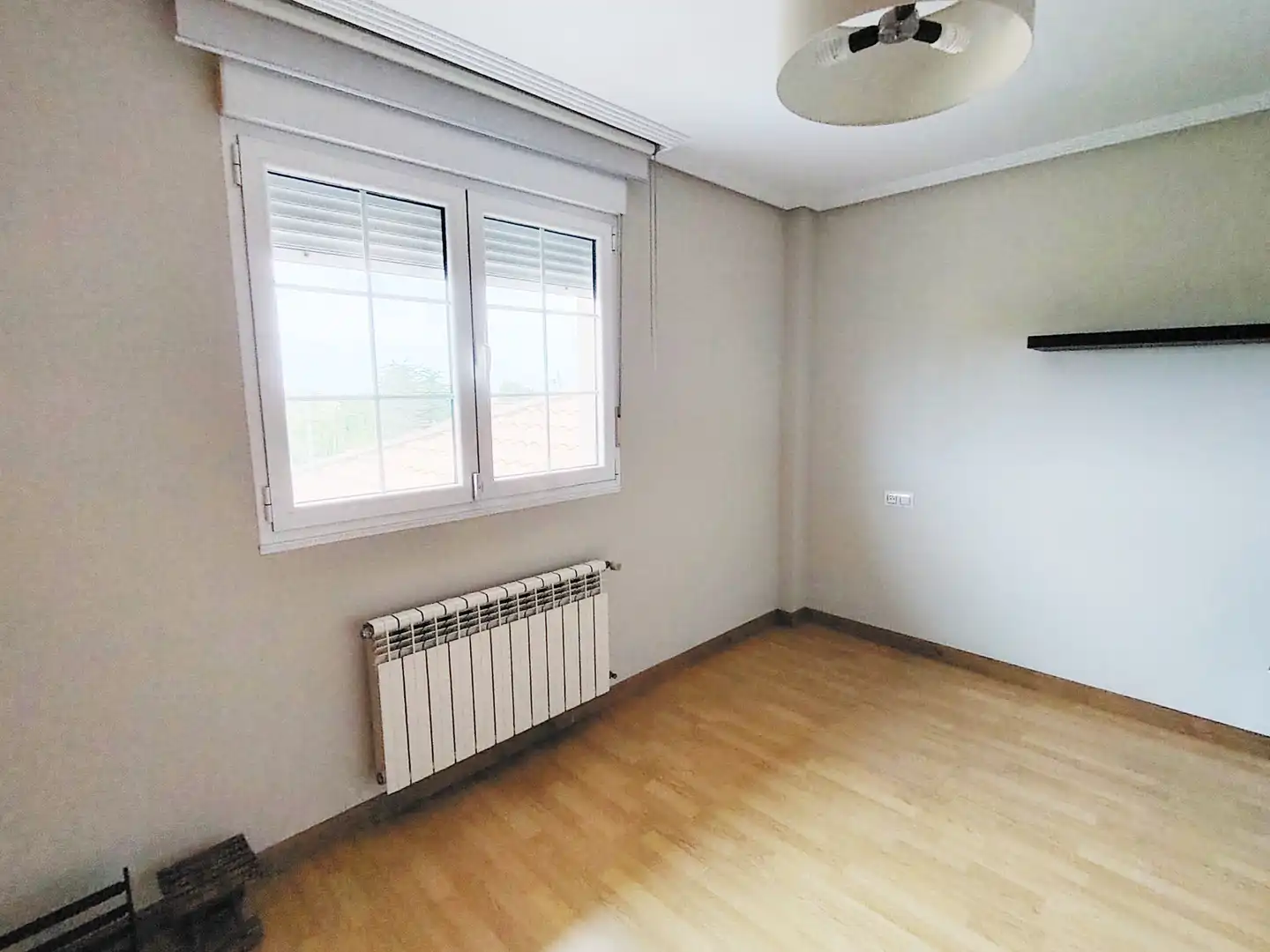Bedroom of Houses for sale in Villaviciosa  with Heating, Private garden and Parquet flooring