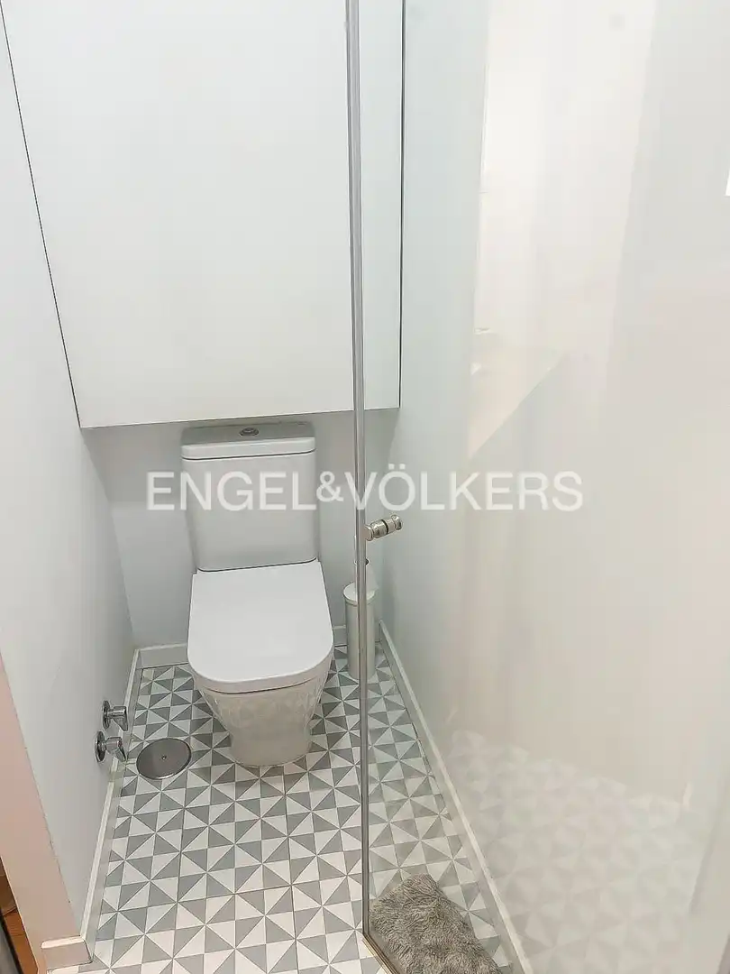 Bathroom of Flat for rent in Madrid  with Air Conditioner, Heating and Furnished