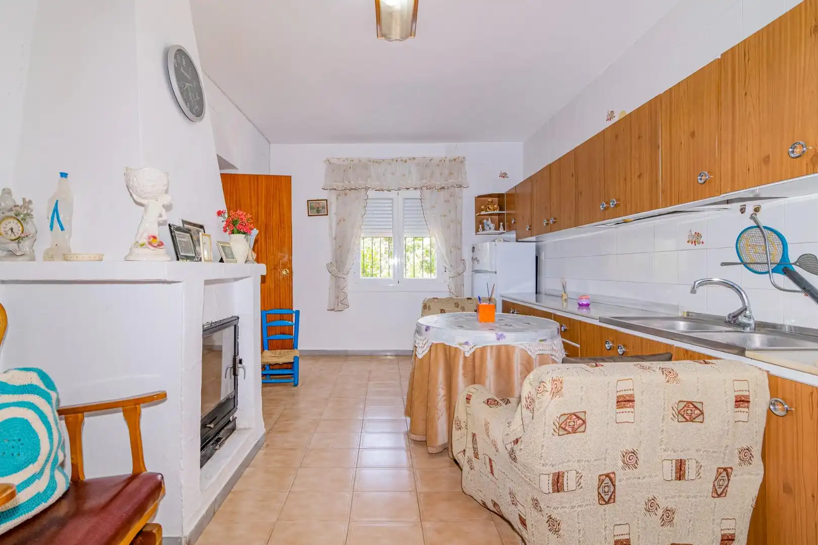 Cocina de Casa o chalet en venta en Baza con Aire acondicionado, Calefacción y Jardín privado