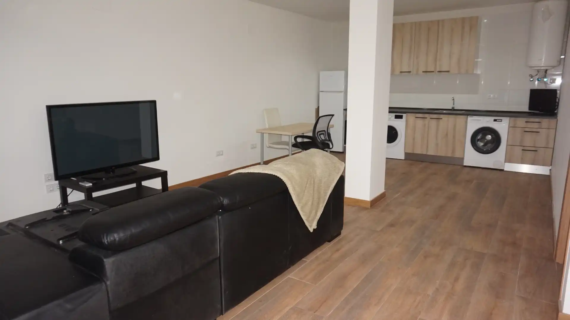 Sala de estar de Planta baja en venta en Torrejón de Ardoz con Aire acondicionado y Amueblado
