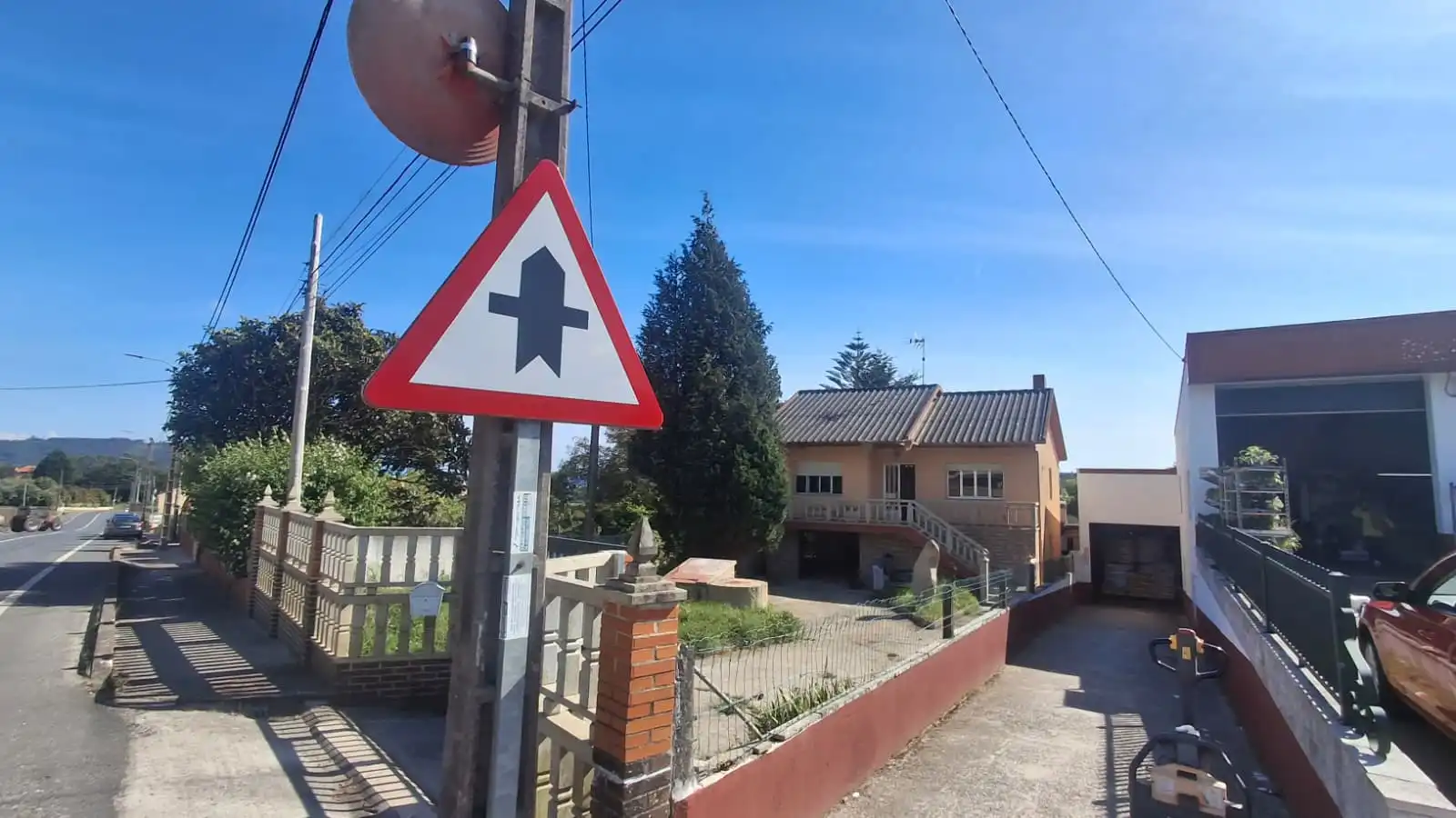 Vista exterior de Casa o xalet en venda en Porto do Son amb Jardí privat, Terrassa i Traster