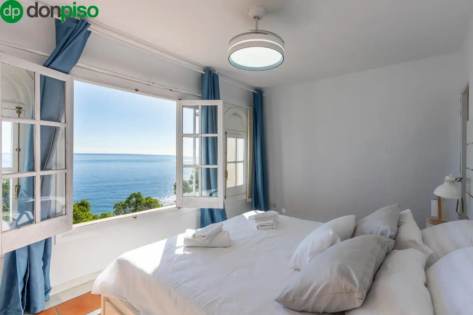 Bedroom of Houses for sale in Almuñécar  with Air Conditioner, Heating and Private garden