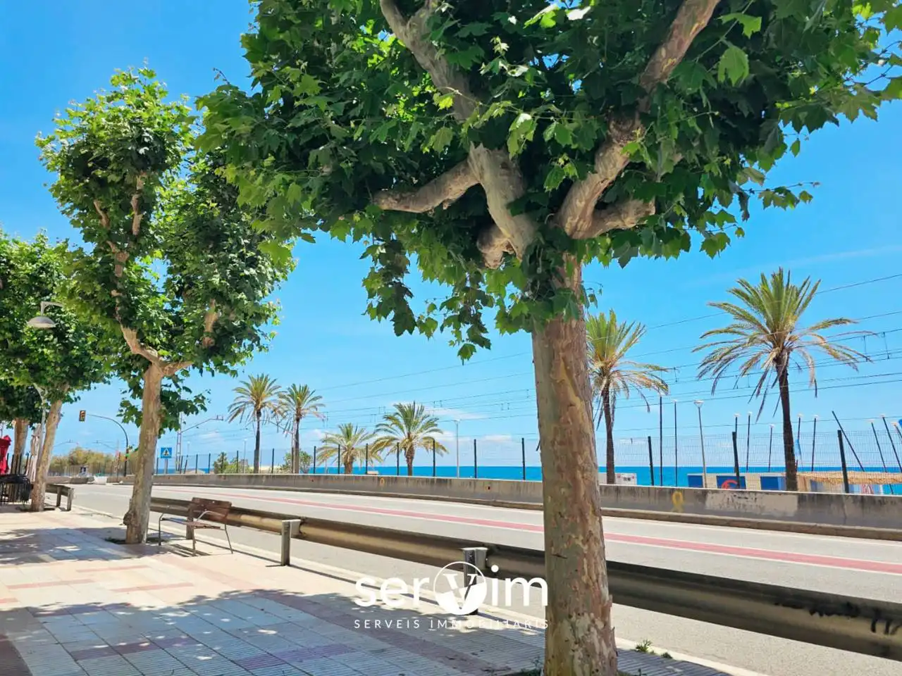 Vista exterior de Piso en venta en El Masnou con Aire acondicionado, Calefacción y Parquet