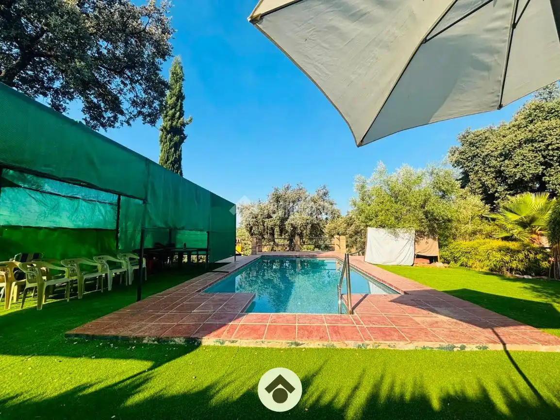 Piscina de Finca rústica en venta en Adamuz con Aire acondicionado y Piscina