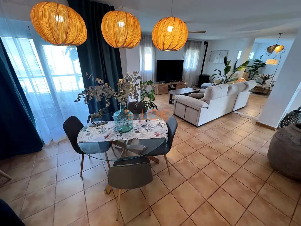 Sala de estar de Dúplex en venta en Vélez-Málaga