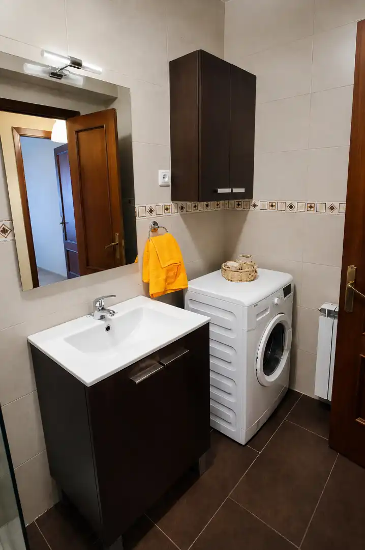 Bathroom of Flat for rent in Torrelavega   with Heating, Furnished and Oven