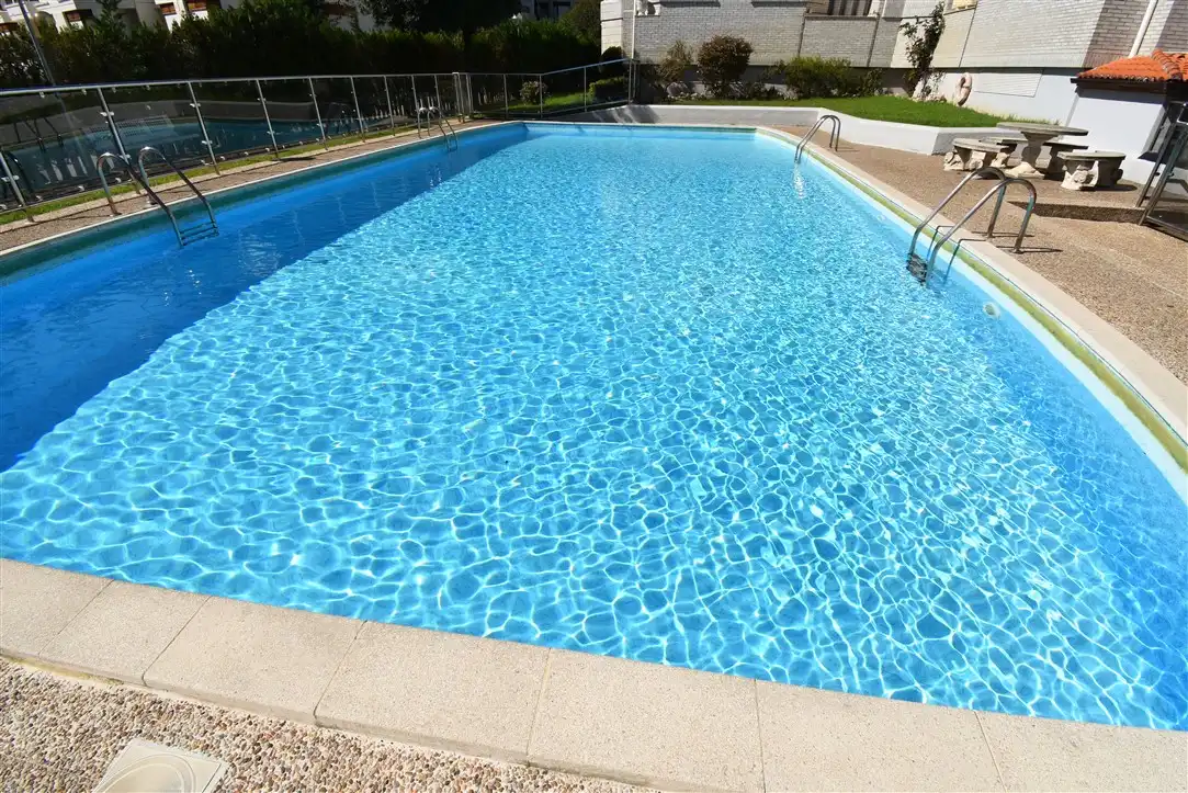 Schwimmbecken von Erdgeschoss zur Miete in Noja mit Terrasse, Möbliert und Gemeinschaftspool