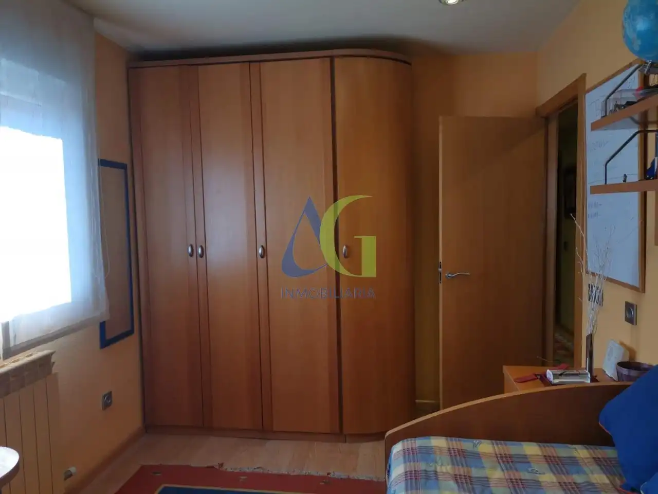 Habitación de Piso en venta en León Capital  con Calefacción, Parquet y Terraza