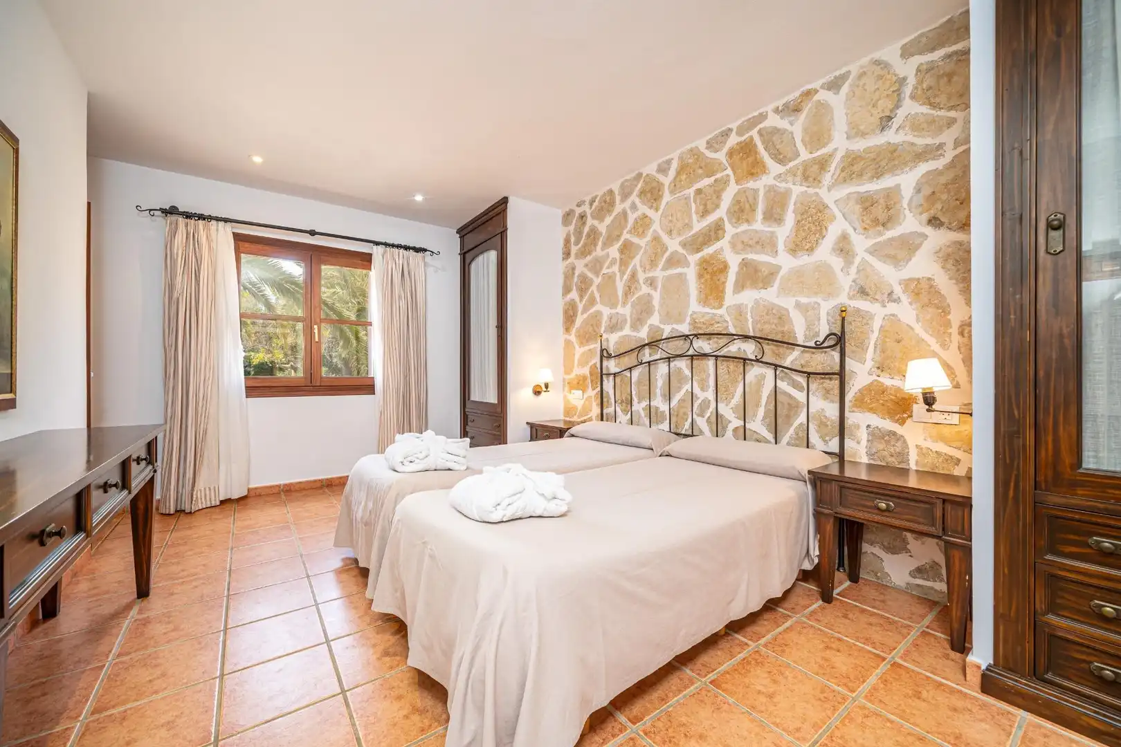 Habitación de Edificio en venta en Ses Salines con Piscina comunitaria