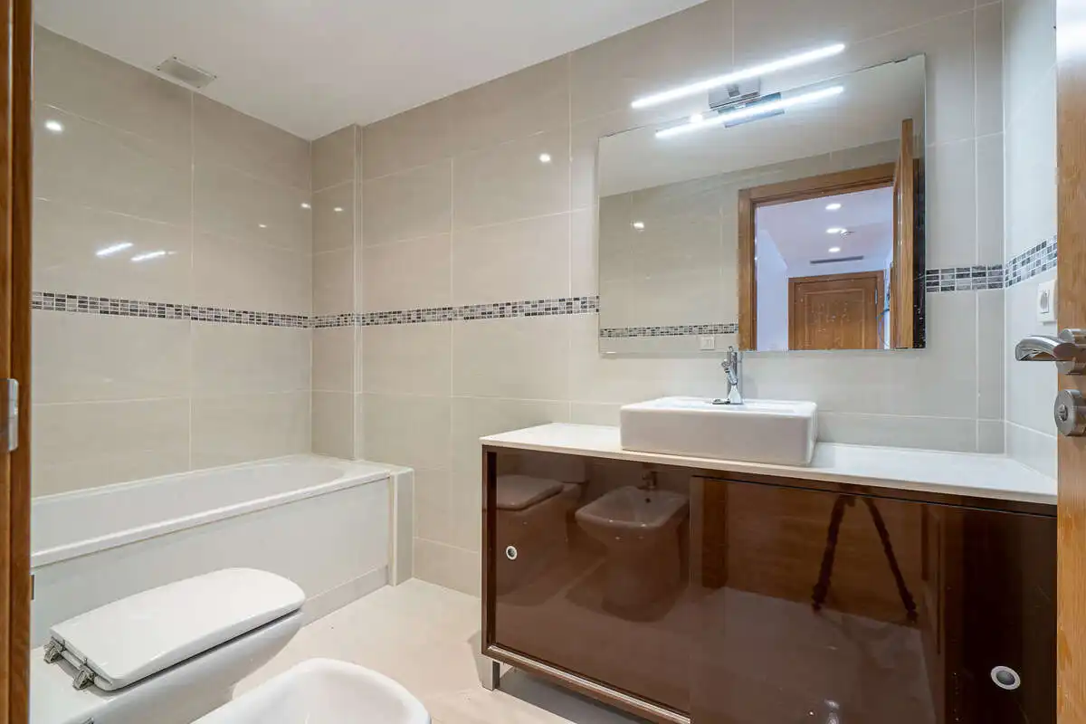 Bathroom of Flat for sale in Arrecife  with Air Conditioner and Terrace