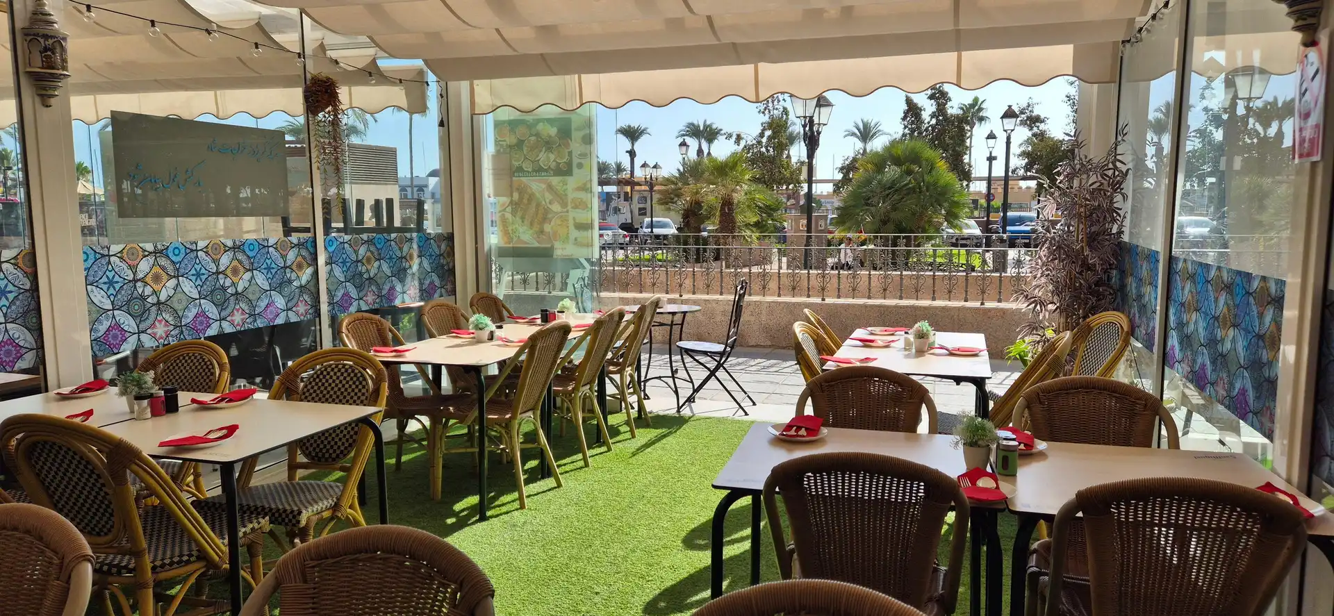 Terraza de Local en traspaso en Fuengirola con Aire acondicionado y Alarma