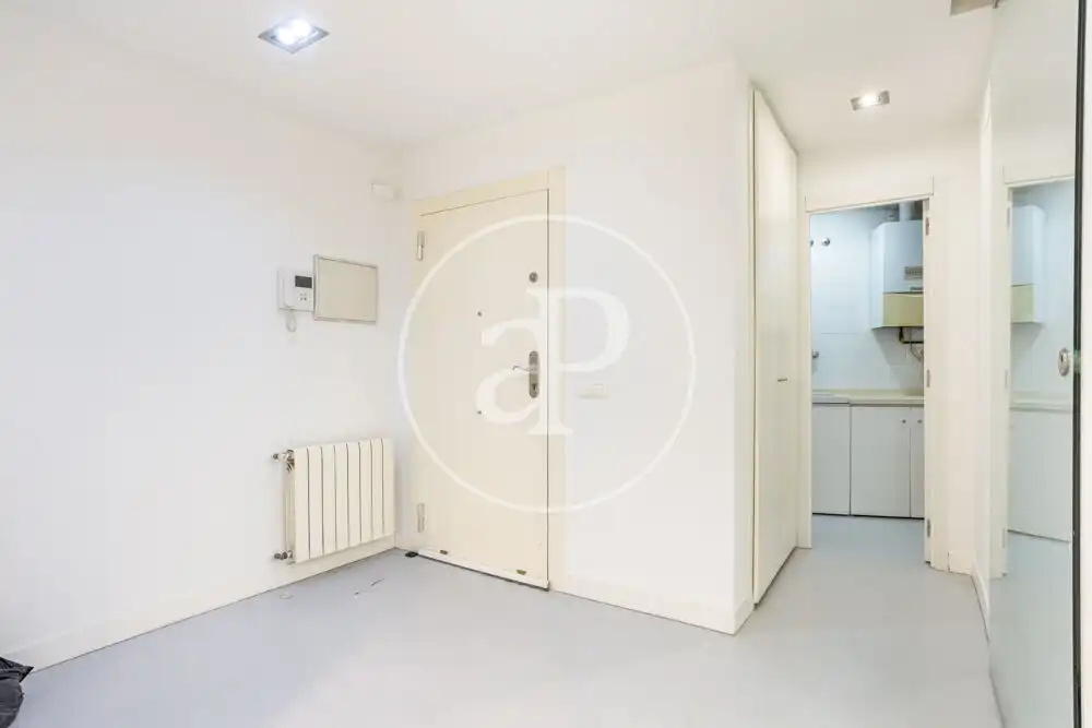 Wohnung zur Miete in Valencia mit Klimaanlage, Heizung und Abstellraum