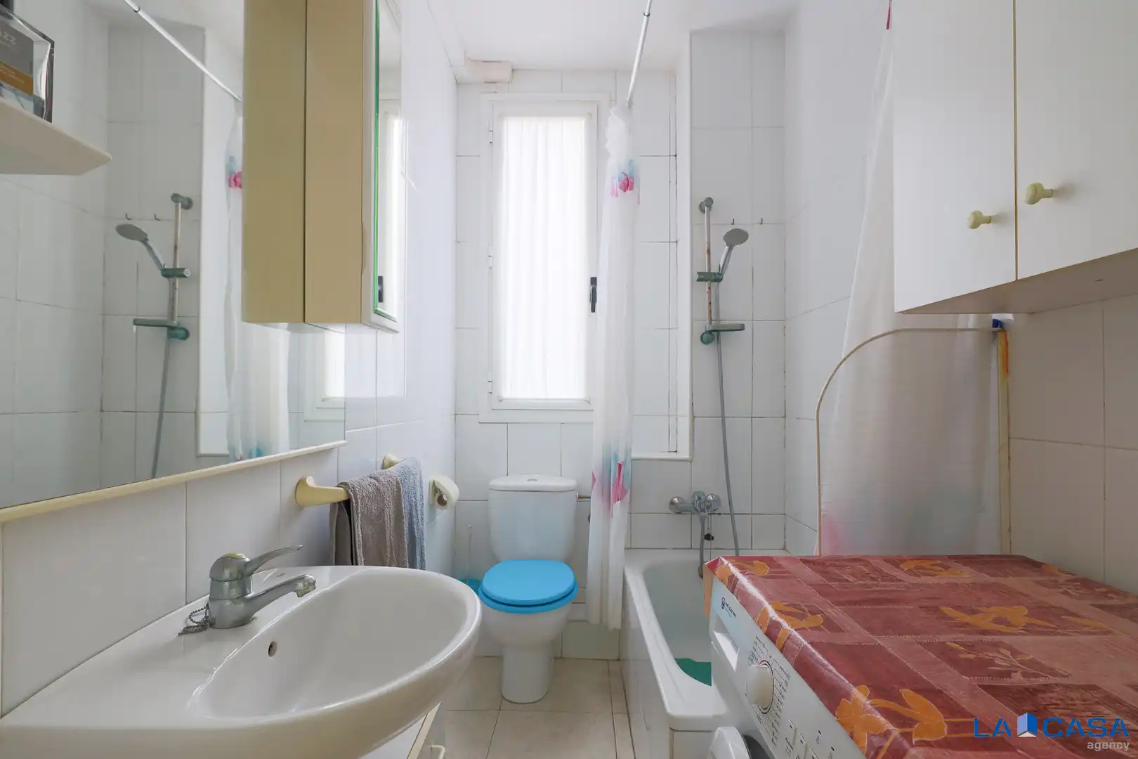 Baño de Piso en venta en Barcelona con Balcón