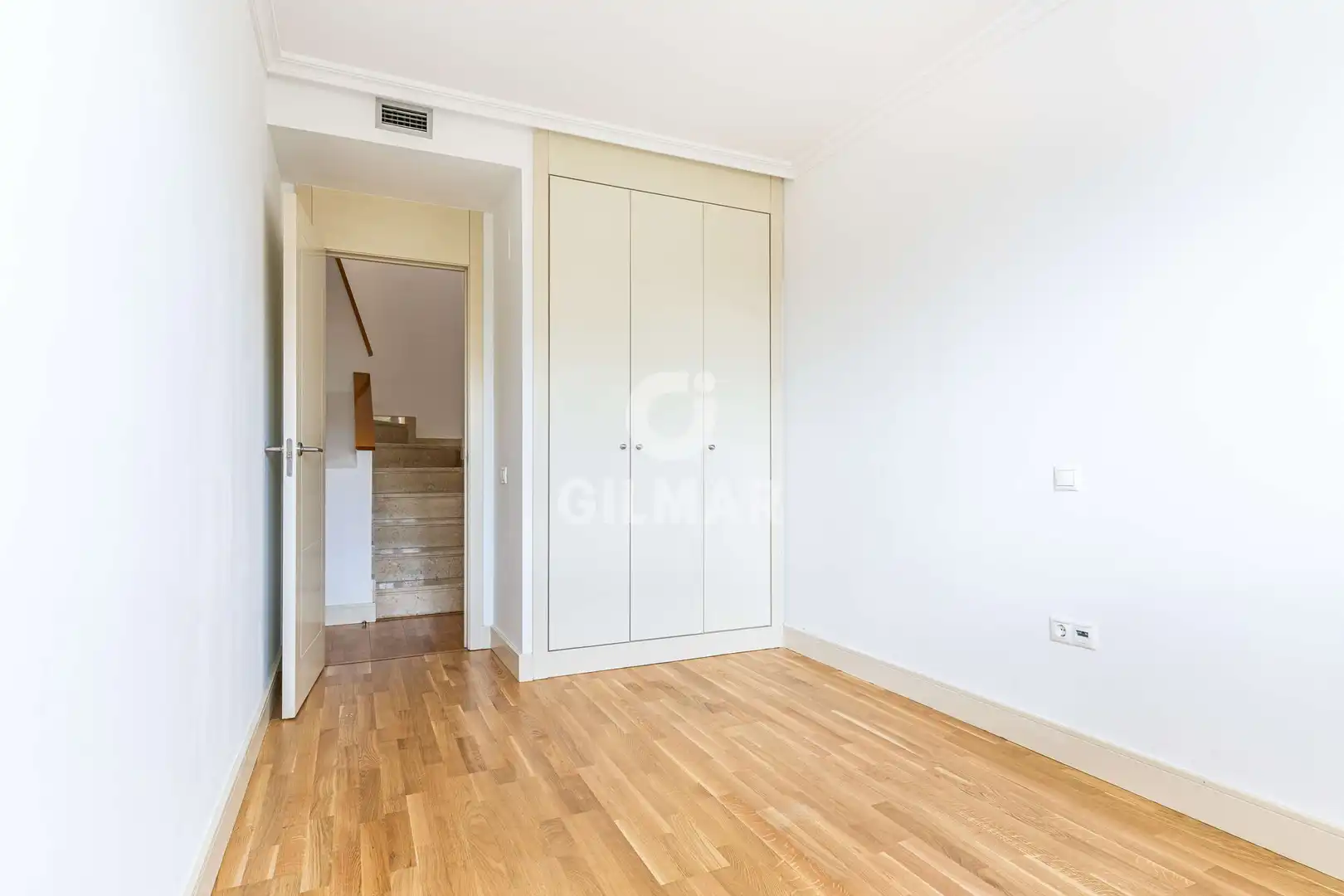 Schlafzimmer von Maisonette zum Verkauf in Boadilla del Monte mit Heizung, Abstellraum und Schwimmbad