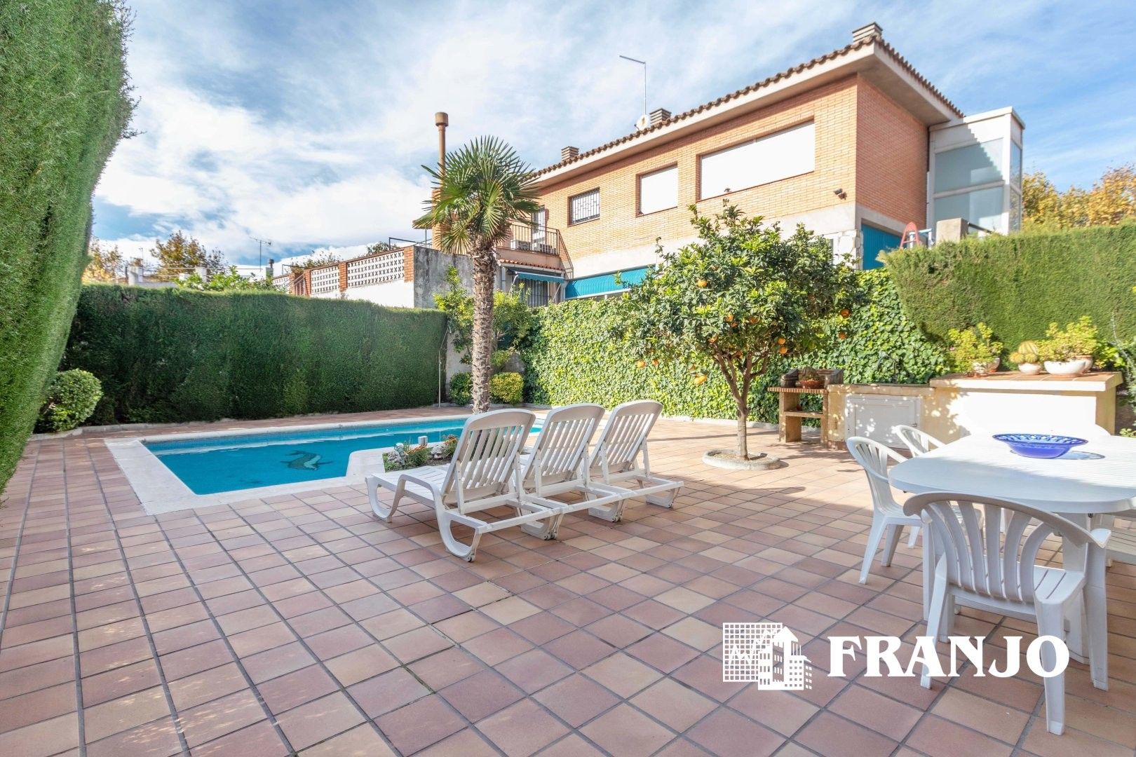 Jardí de Casa o xalet en venda en Barberà del Vallès amb Aire condicionat, Calefacció i Terrassa