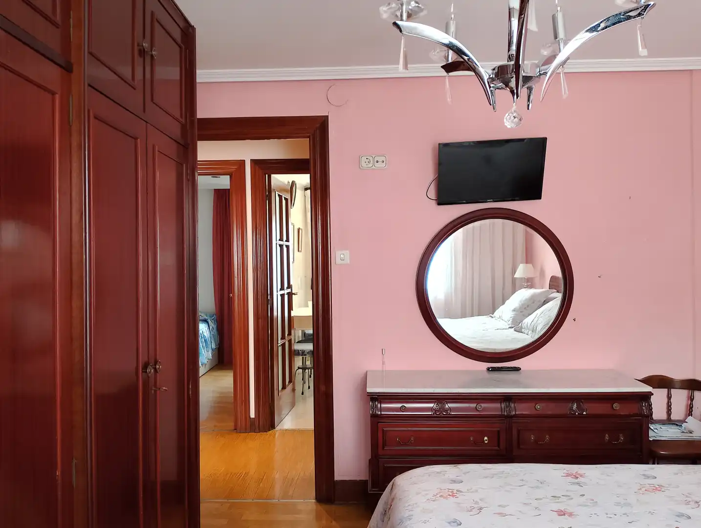 Bedroom of Flat for rent in Donostia - San Sebastián   with Heating, Parquet flooring and Furnished