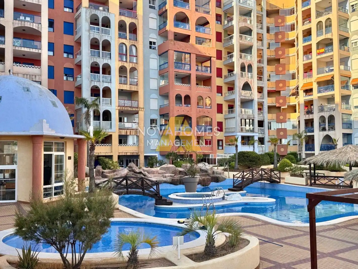 Vista exterior de Apartament en venda en Cartagena amb Aire condicionat, Terrassa i Piscina