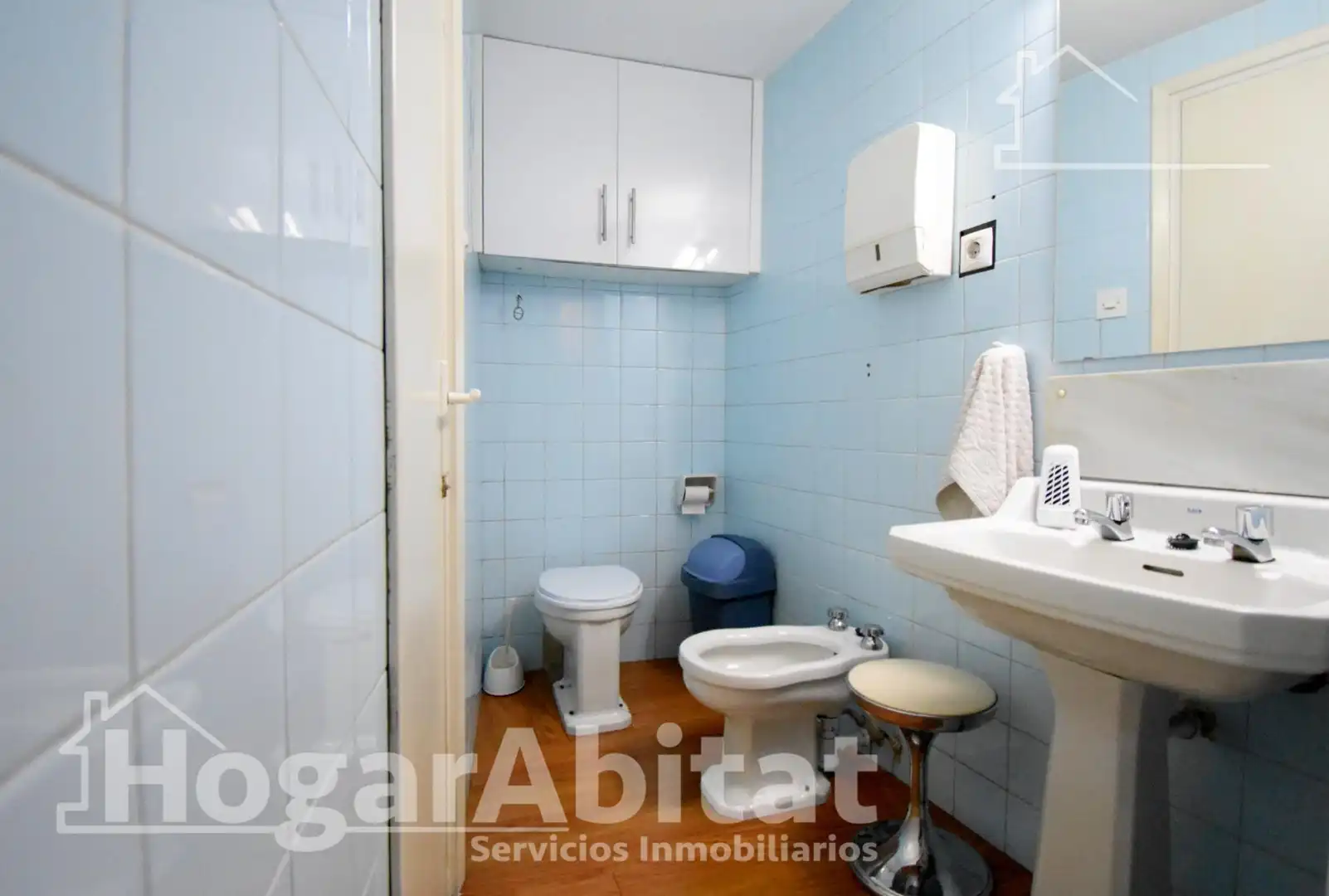 Badezimmer von Wohnung zum Verkauf in Oliva mit Klimaanlage, Heizung und Parkett