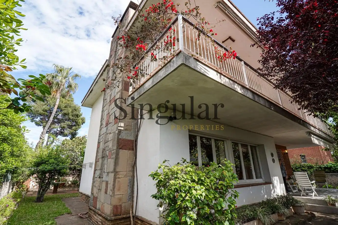 Exterior view of Houses for sale in Castelldefels  with Private garden and Terrace