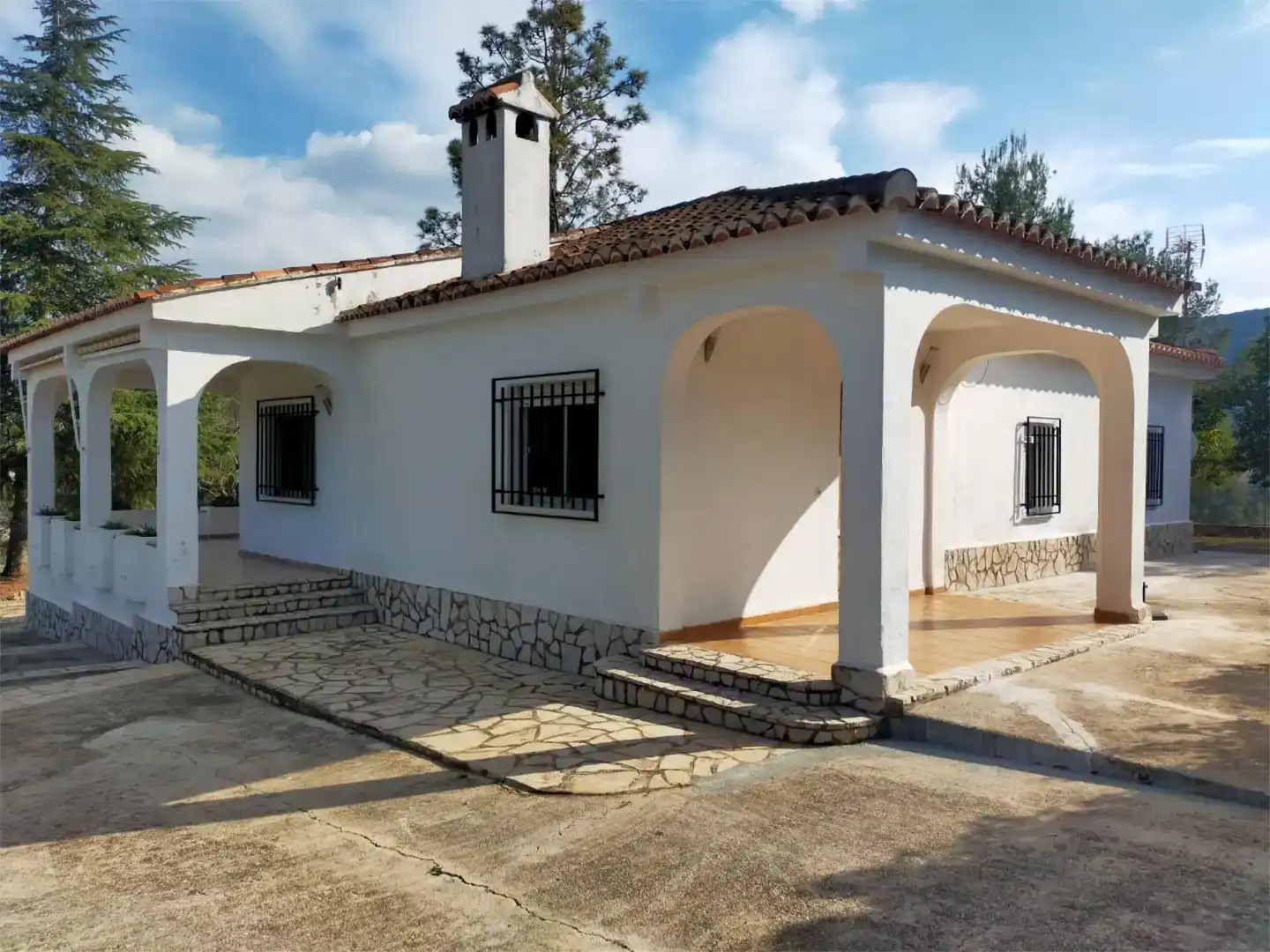Vista exterior de Casa o chalet en venta en Xàtiva con Piscina