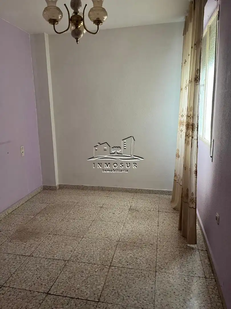 Sala d'estar de Pis en venda en Lucena amb Traster