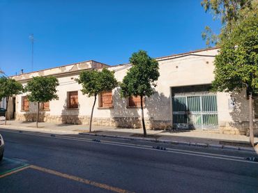 Terrenys i solars en venda a Calle TORRAS I BAGES 17