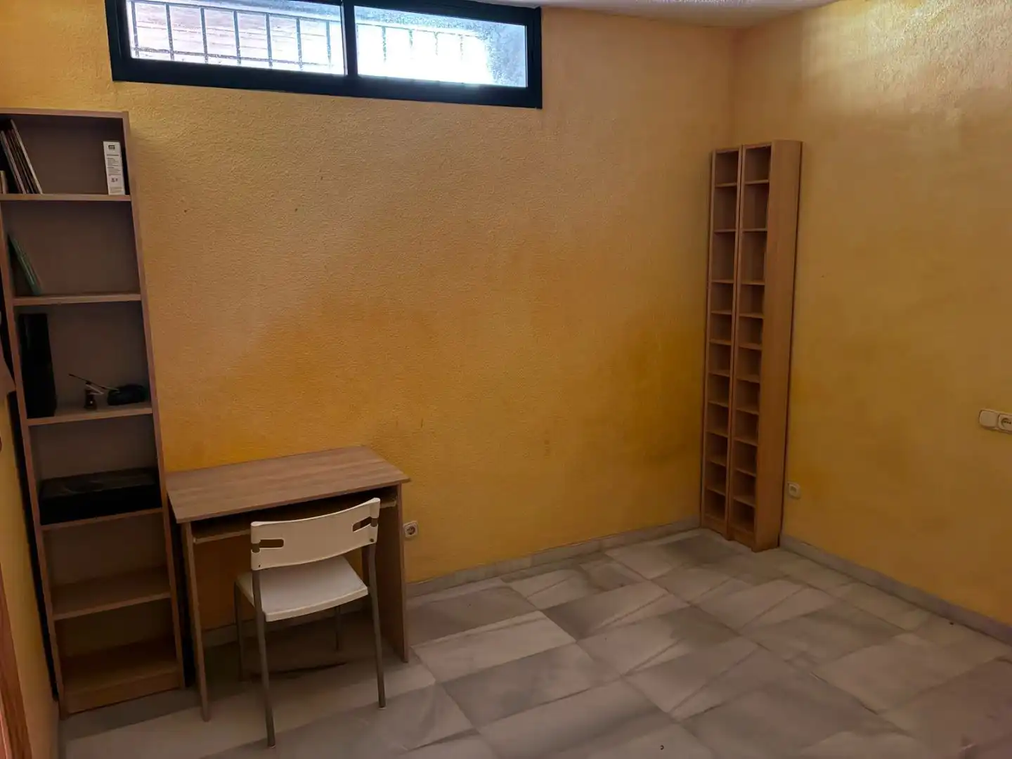 Habitación de Apartamento en venta en Estepona con Terraza