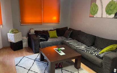 Sala d'estar de Pis en venda en Villarrobledo amb Aire condicionat, Calefacció i Parquet