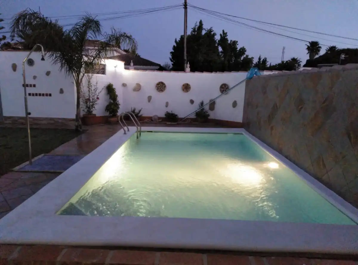 Piscina de Casa o xalet en venda en Chiclana de la Frontera amb Jardí privat, Terrassa i Piscina