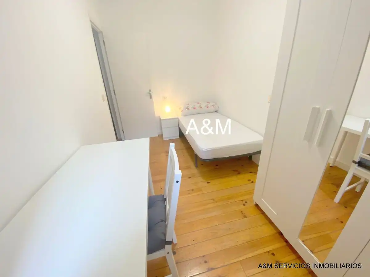 Bedroom of Flat for rent in Vitoria - Gasteiz  with Heating and Furnished