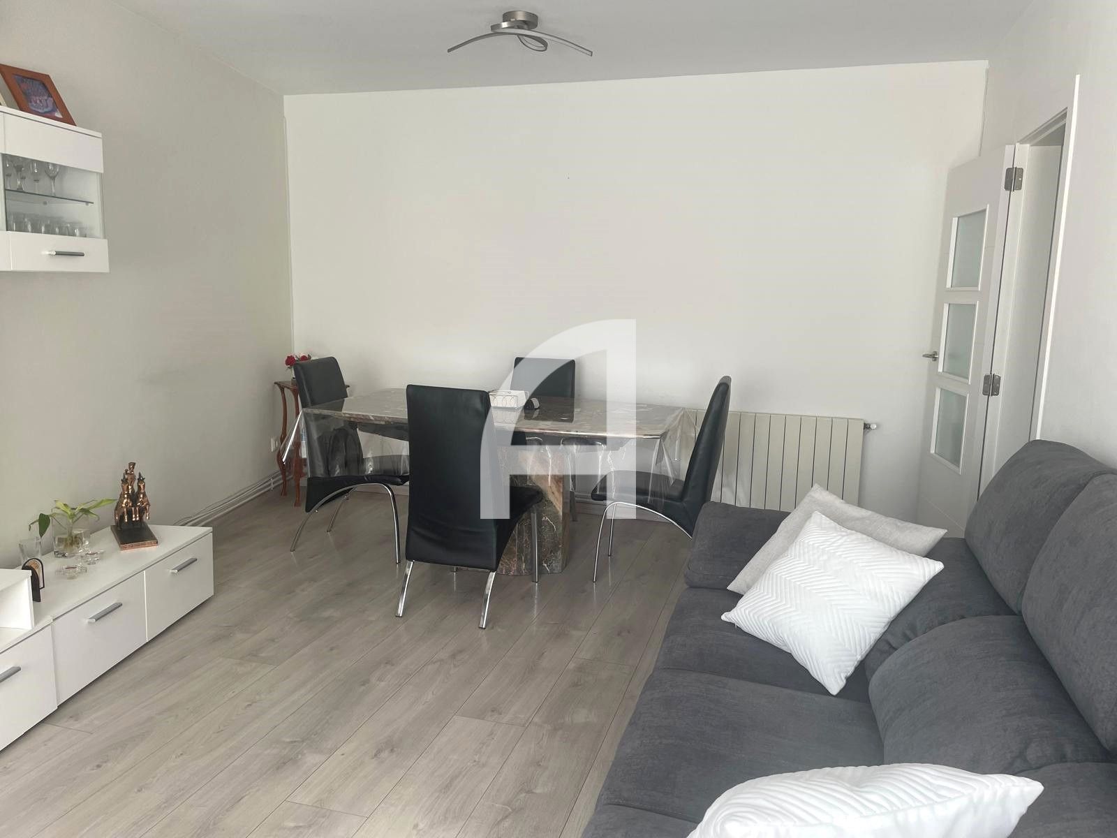 Sala d'estar de Pis en venda en Terrassa amb Aire condicionat, Calefacció i Terrassa