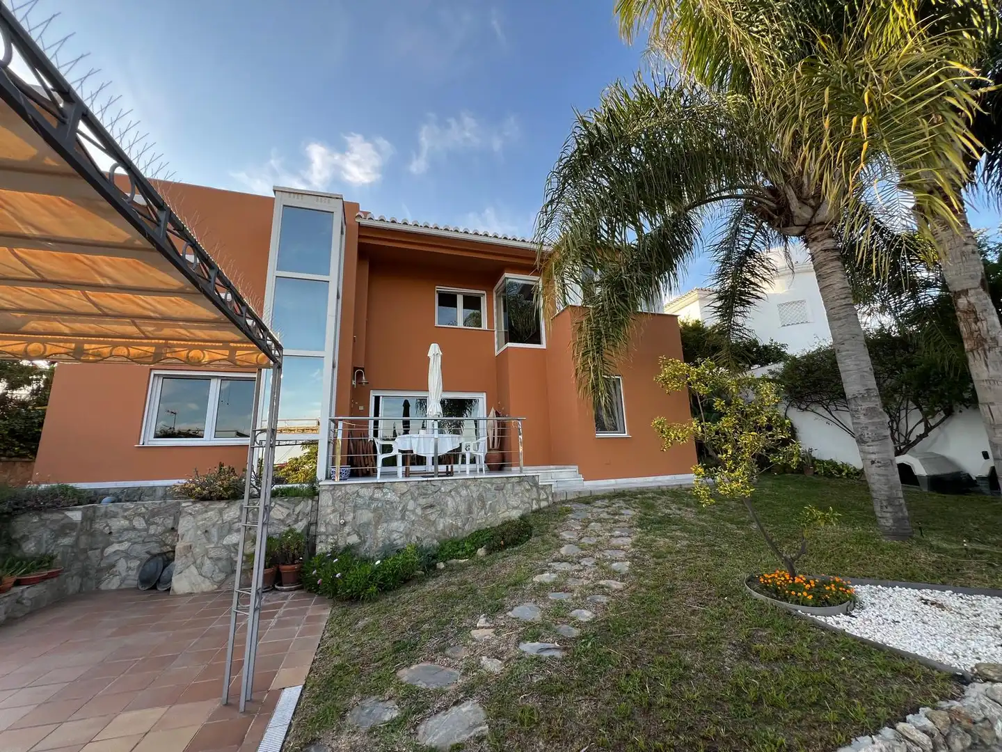 Houses for sale in Viña Málaga