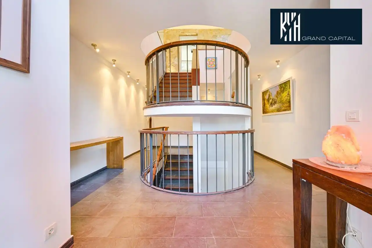 Detached house with pool for sale in Carrer Carrer Alexandria, imagen 20