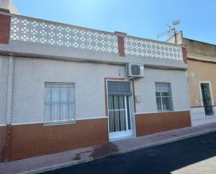 Vista exterior de Finca rústica en venda en Llaurí amb Aire condicionat i Terrassa