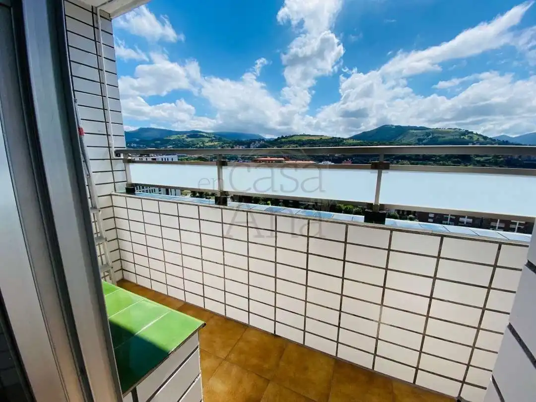 Terraza de Piso de alquiler en Bilbao  con Calefacción y Balcón