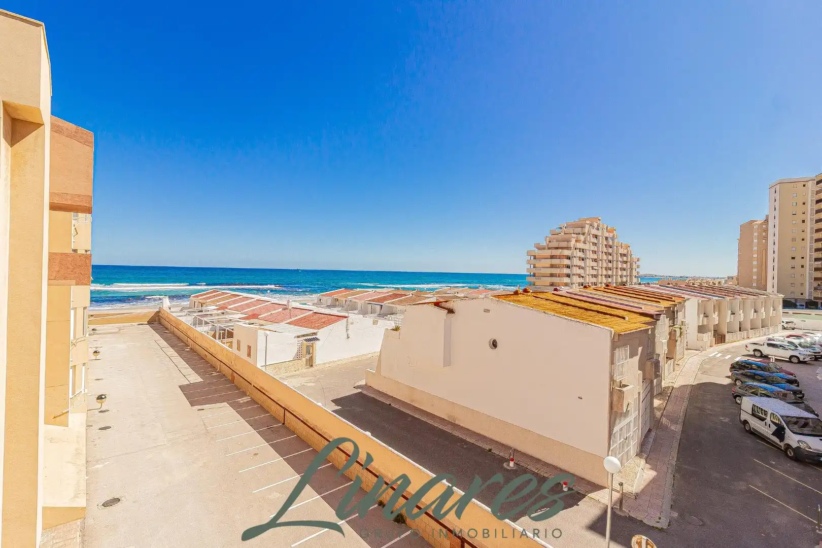 Ático en venta en Avenida Gran via , Zona Galúa - Calnegre