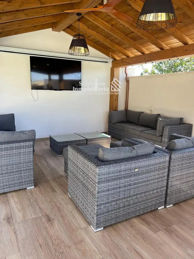 Chalet con piscina en venta en Martín Gaite, imagen 8