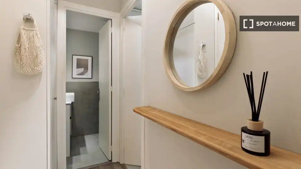 Apartament per a compartir en Barcelona amb Aire condicionat, Terrassa i Moblat