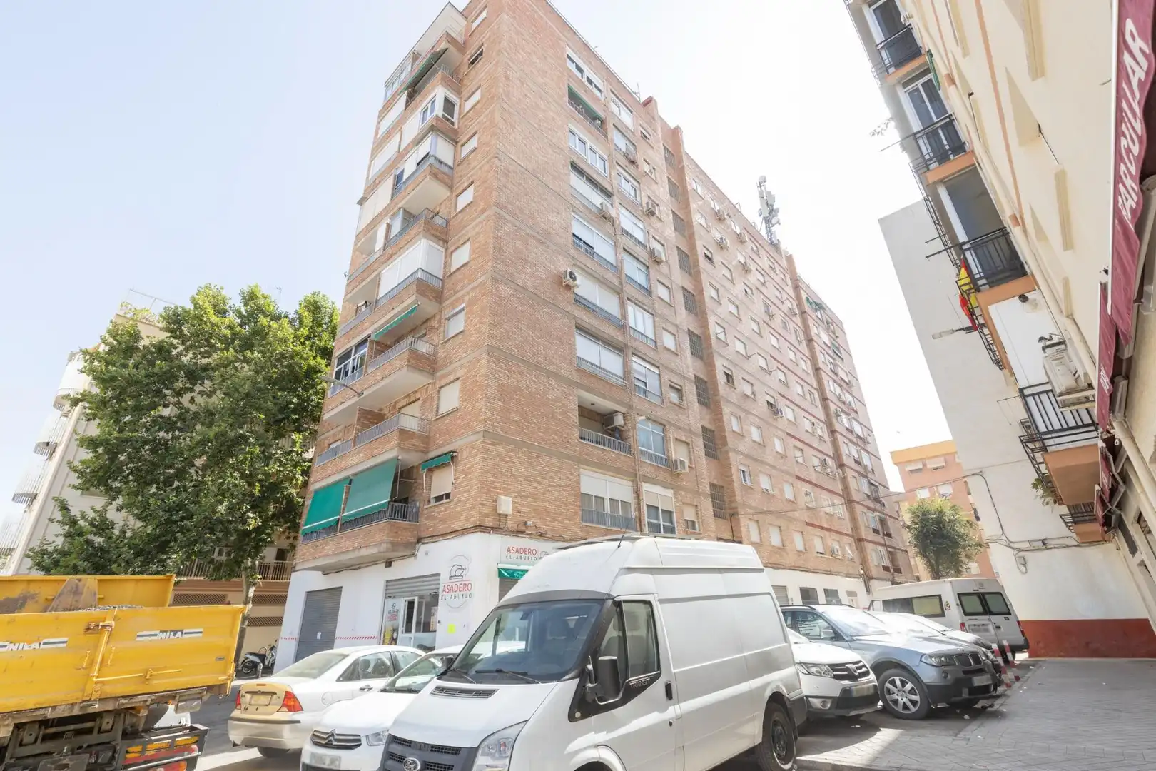 Vista exterior de Piso en venta en Granada