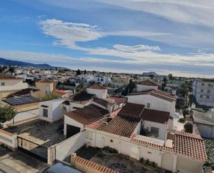 Vista exterior de Apartament en venda en Empuriabrava amb Terrassa i Balcó