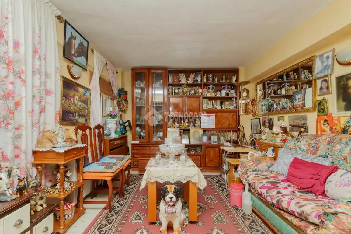 Wohnzimmer von Wohnung zum Verkauf in Madrid mit Heizung und Balkon