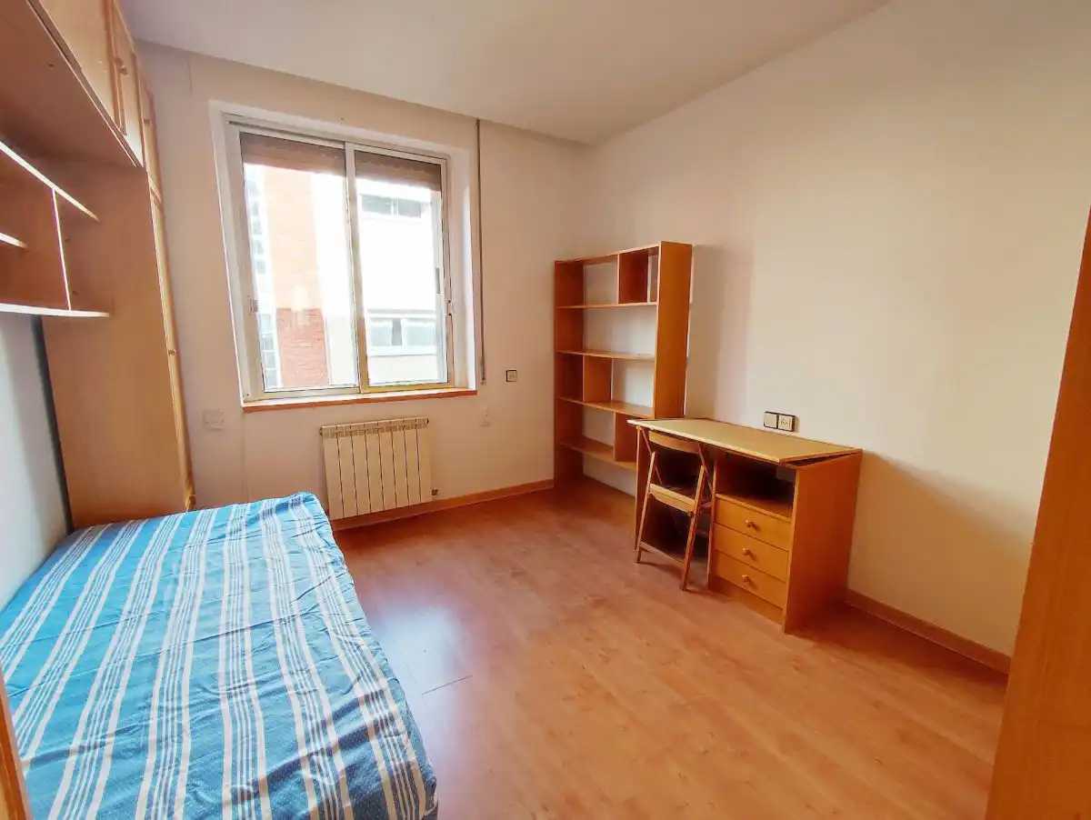 Bedroom of Flat for rent in Salamanca  with Heating and Furnished