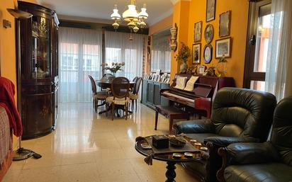 Living room of Flat for sale in Badajoz Capital  with Air Conditioner, Heating and Terrace