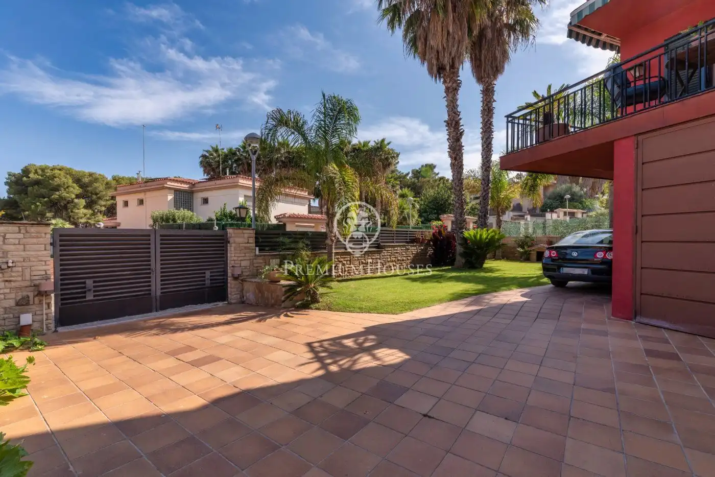Garden of Houses for sale in Vilanova i la Geltrú  with Air Conditioner, Heating and Private garden