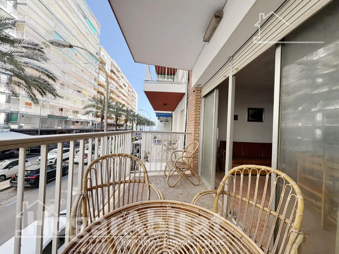 Außenansicht von Wohnung zum Verkauf in Cullera mit Terrasse und Balkon