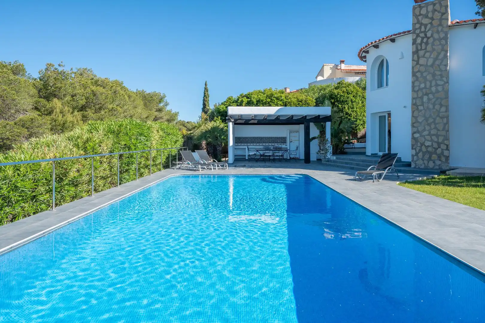 Swimming pool of Houses for sale in Jávea / Xàbia  with Air Conditioner, Heating and Private garden