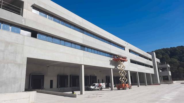 Nave industrial en Alquiler en Carrer de la Industria, 22 en Sant Fost de Campsentelles